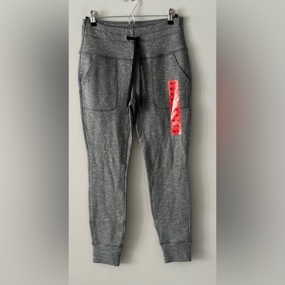 โจNWTโจSpyder: Womenโs Joggers- Size Medium